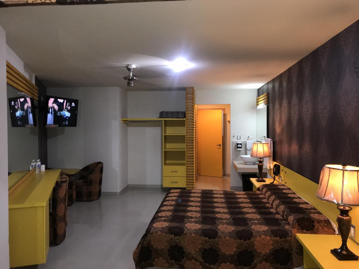 Palacio Rojo Hotel Familiar Morelia Zewnętrze zdjęcie